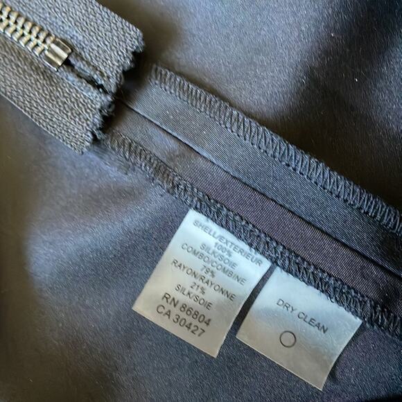 Magaschoni Silk Black Cropped Straight Leg Tailored Ankle Pants Side Zippers 6 - Picture 6 of 10